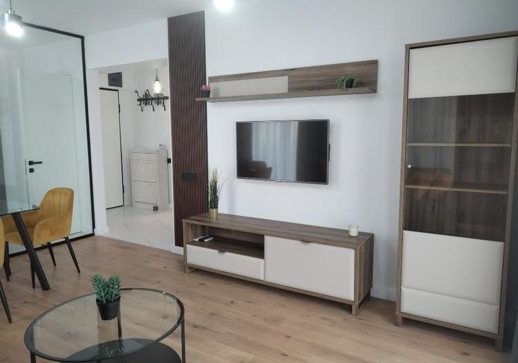 Apartament 2 camere lux, piscină, grădină, parcare suprateran - Poză 13