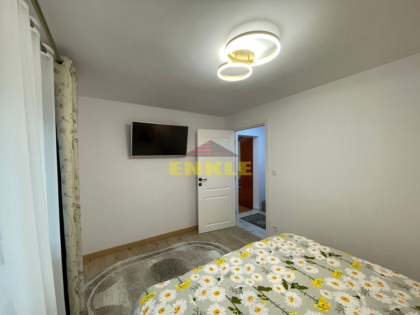 De vanzare apartament cu doua camere, zona Imparat traian. - Poză 2