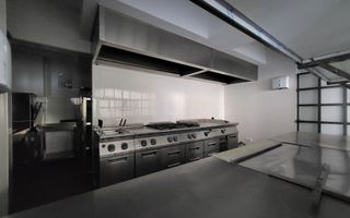 Restaurant in zona Coresi cu finisaje premium - 224 mp # plus-imo.ro - Poză 13