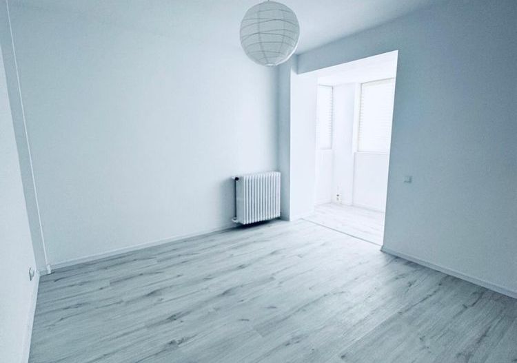 Vanzare apartament 3 camere titan aproape de metrou - Poză 7