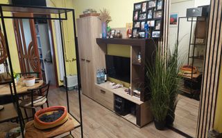 2 decomandate, parter, balcon, Sarari - 106 000 Euro - Poză 4