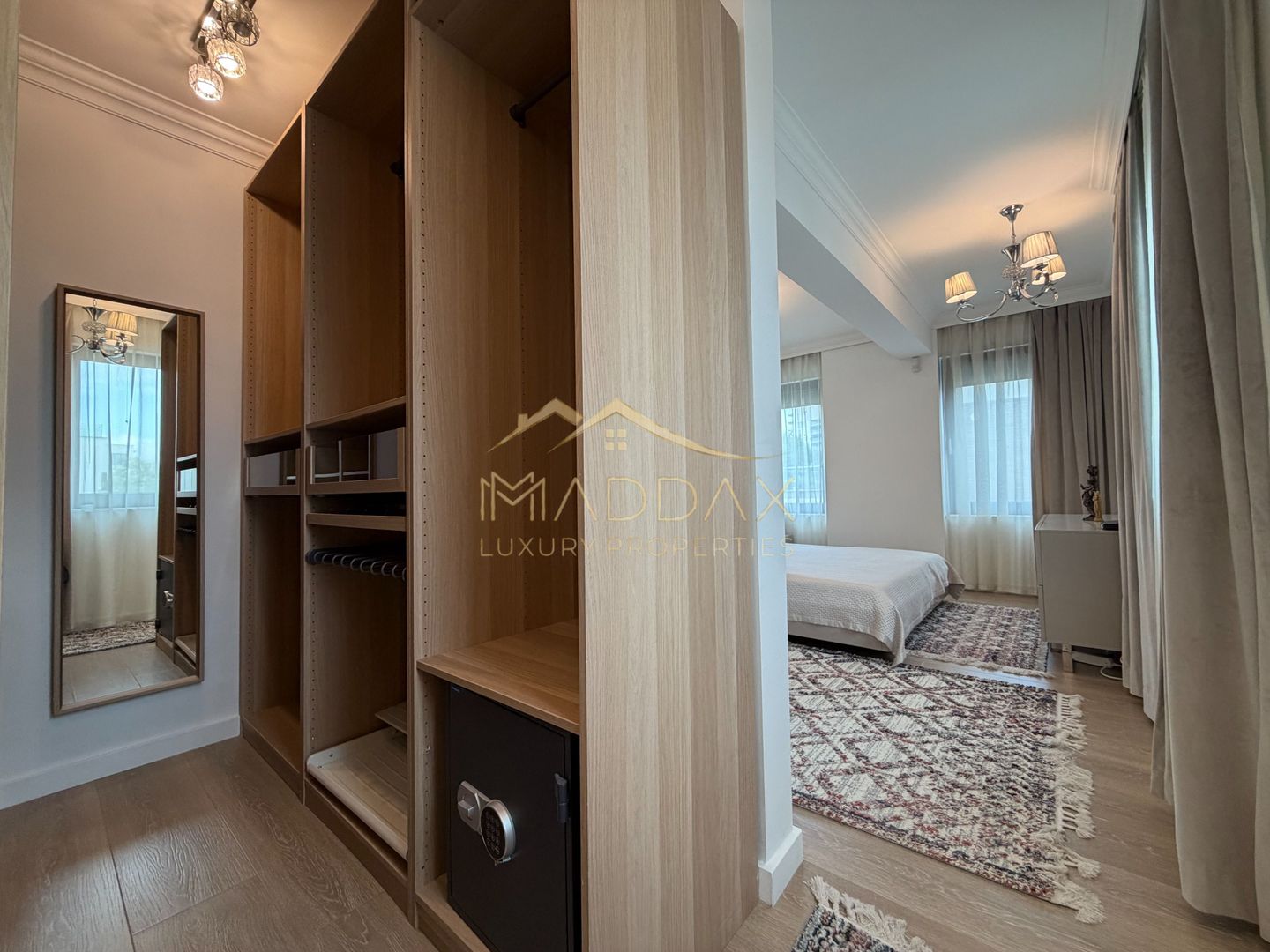 Apartament de tip Duplex 6 camere *250mp* + 2 Garaje // Herastrau - Poză 48