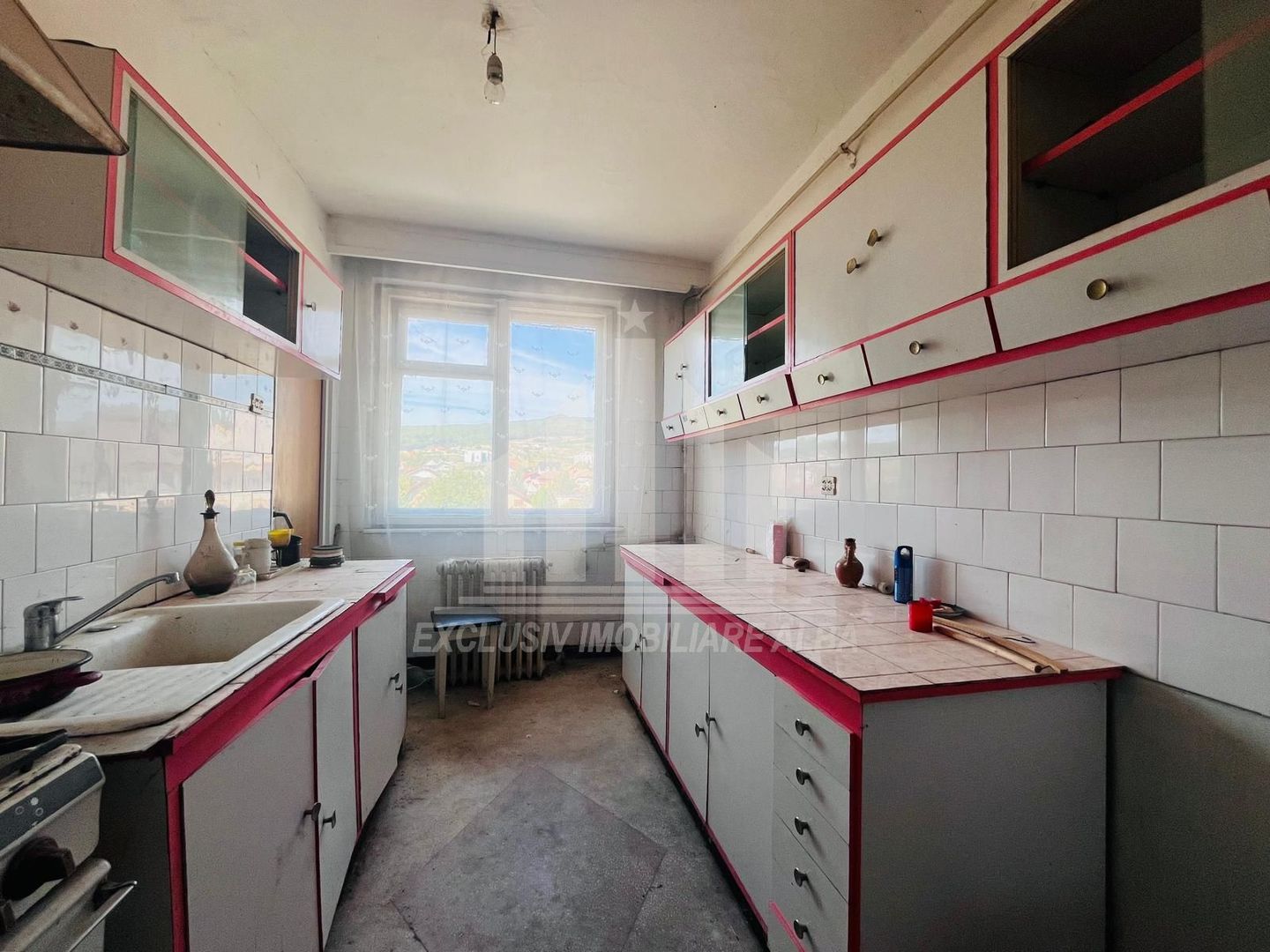 Apartament cu 2 camere decomandate, Cetate - Poză 2