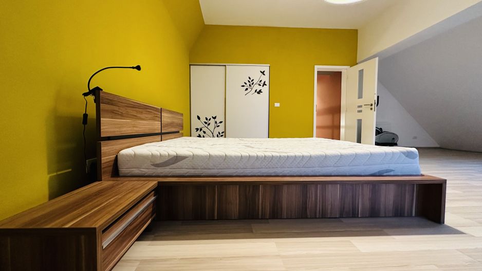 Apartament 3 camere, dispus 2 niveluri - 143 mp | Parcare privata - Poză 1