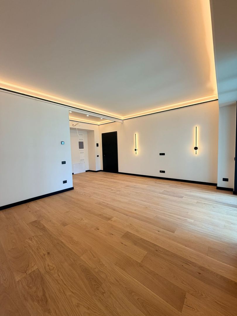 Vanzare 3 Camere Proiect Boutique - Poză 2