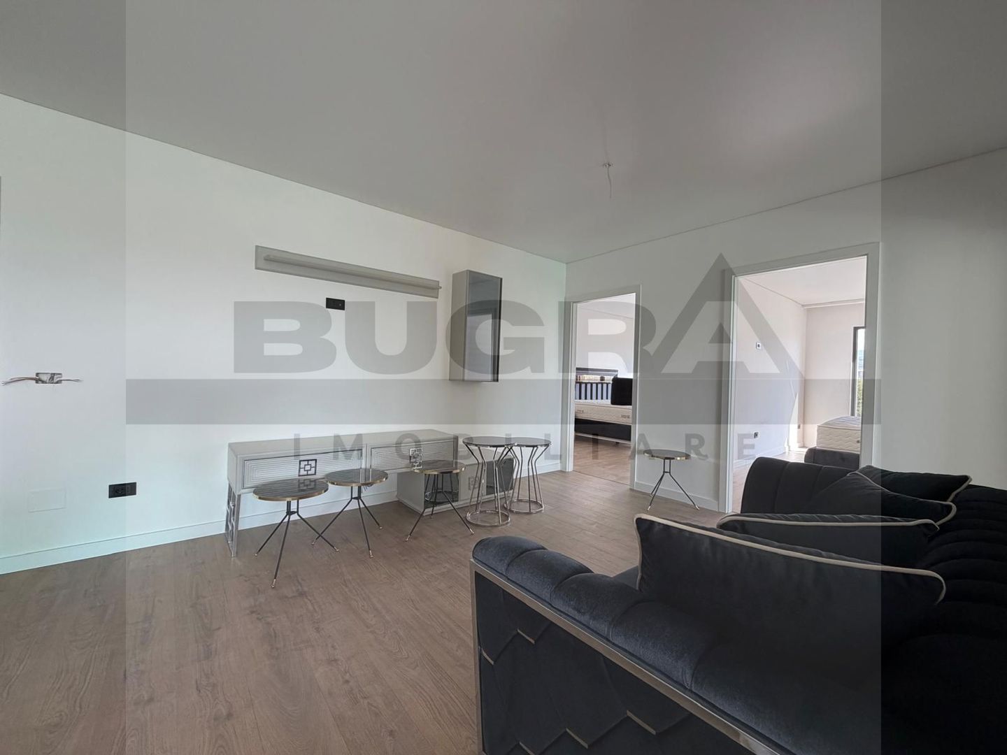 Apartament 4 camere modern, prima inchiriere, garaj, zona UMF - Poză 6