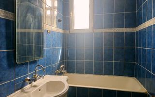 De vanzare apartament cu 3 camere Tiglina 1, 67.000 euro - Poză 4