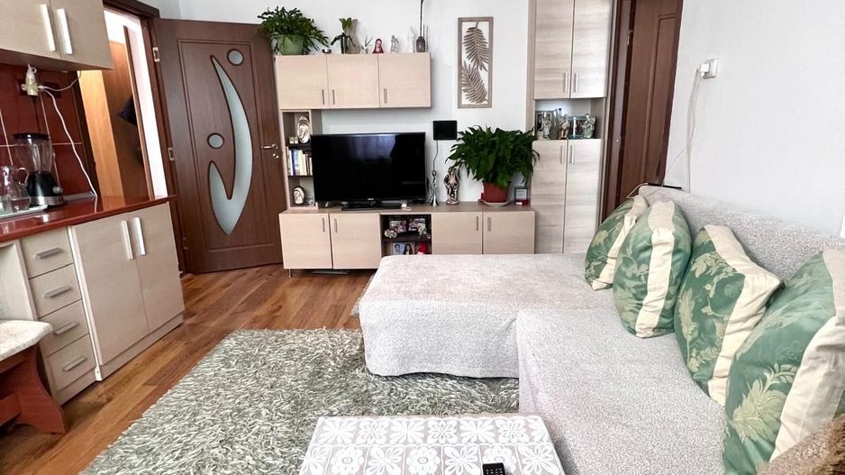 Apartament cu curte 2 camere - Mehala - Poză 2