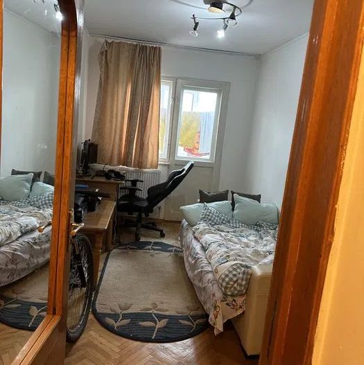 Apartament 3 camere decomandat Micro 38 - Poză 3