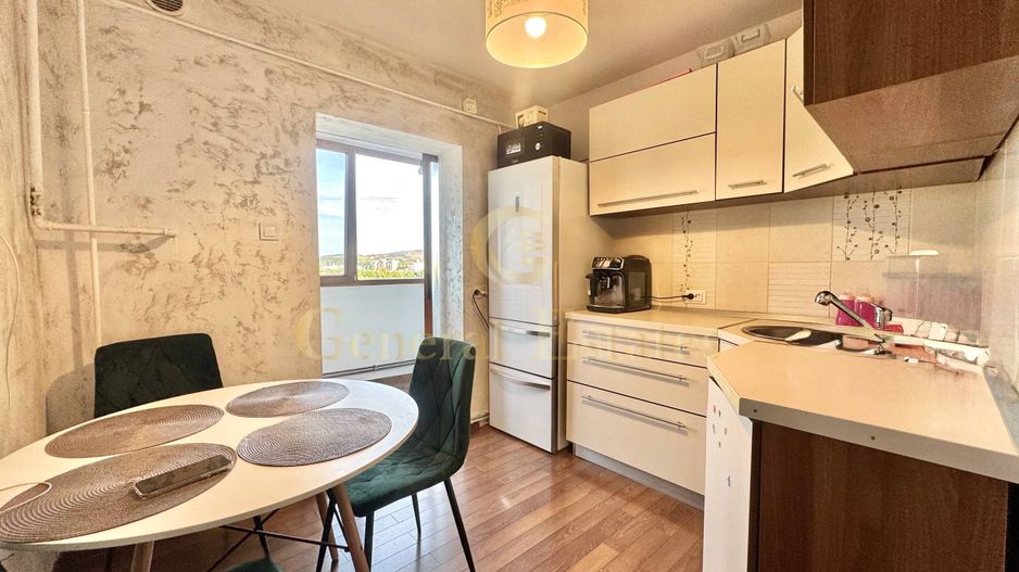 Spre Vânzare apartament cu 3 camere - 72 m.p - Nicolina, Iași - Poză 3