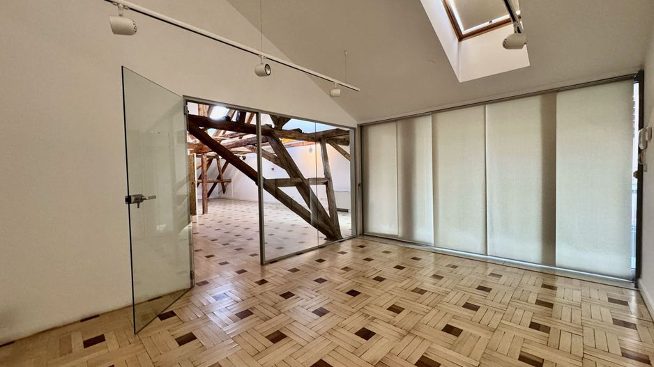 Spațiu Birou - Mansarda Cosy în Piața Unirii - Poză 2