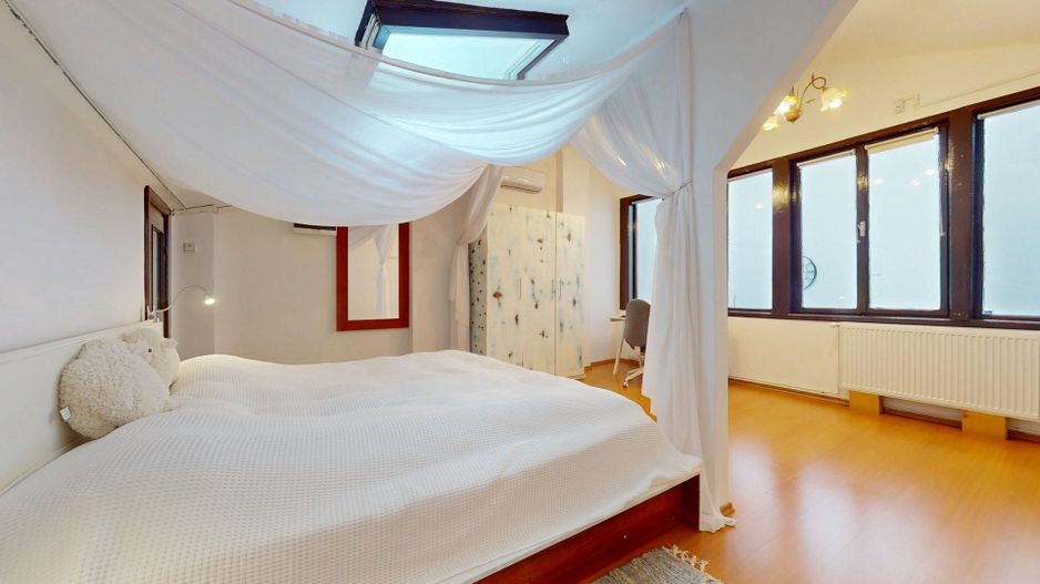 Casă cu șarm istoric lângă Cișmigiu – 6 camere, atrium natural, cramă - Poză 22