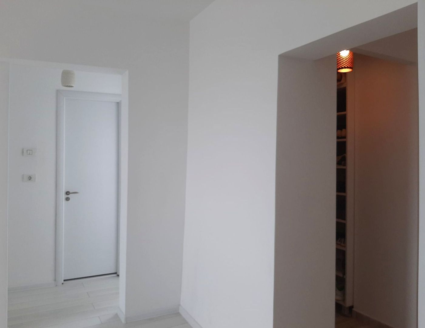APARTAMENT CARE ÎȚI DĂ SENZAȚIA DE ACASĂ DIN PRIMA SECUNDĂ - Poză 13