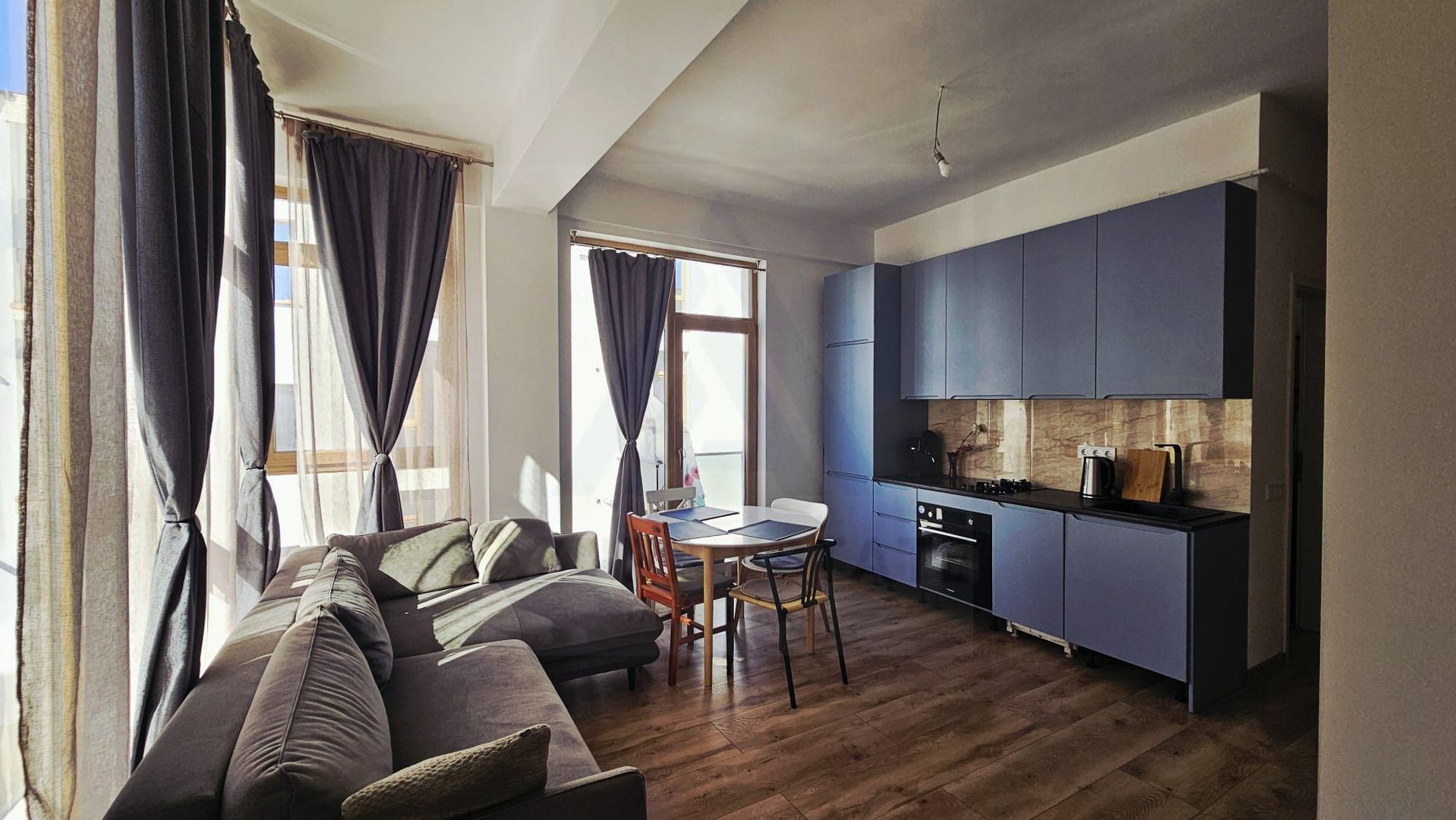 Apartament 3 camere etaj 1 balcon si terasa 63 mp utili  în Șelimbăr - Poză 3