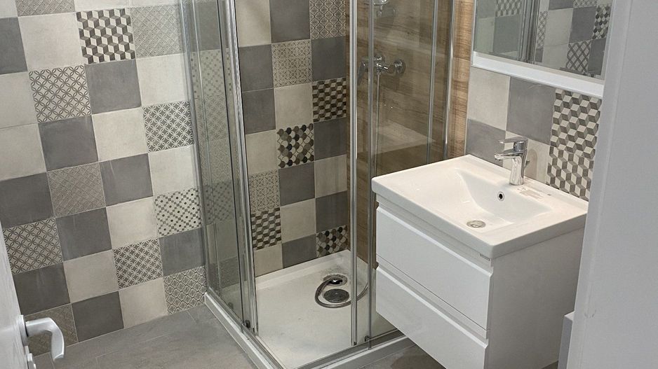 Ag. Eu. vinde Ap. 2 Cam 63 mp Et. 1  Constanta-Mamaia Nord - Poză 9