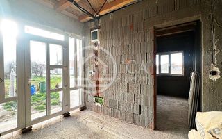 Casa de vanzare cu 3 camere in Girisu de Cris, Bihor - Poză 7