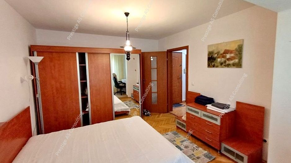 Apartament 3 Camere | Etaj 1 | Str Bucureti-Medicina - Poză 15