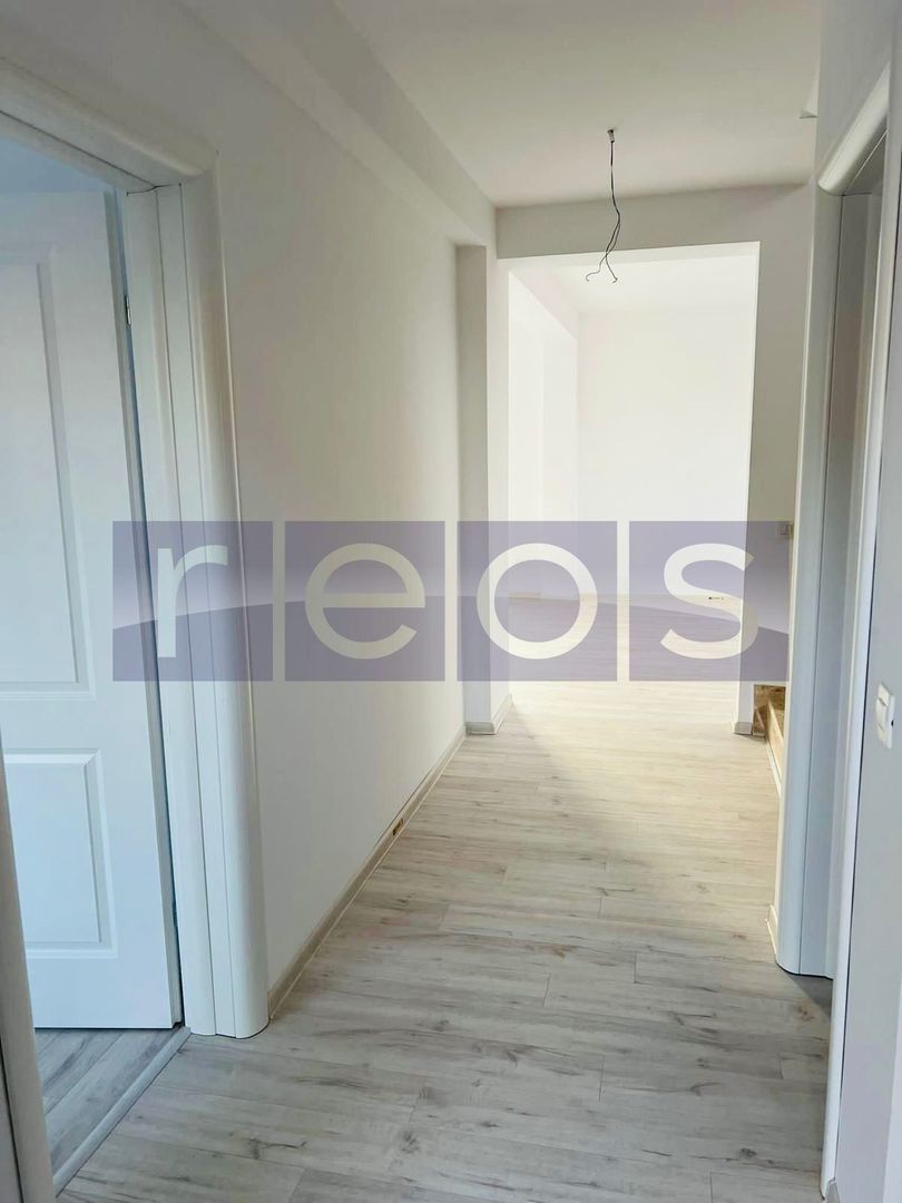VILA DE VANZARE CORBEANCA 450 MP 6 CAMERE - Poză 12