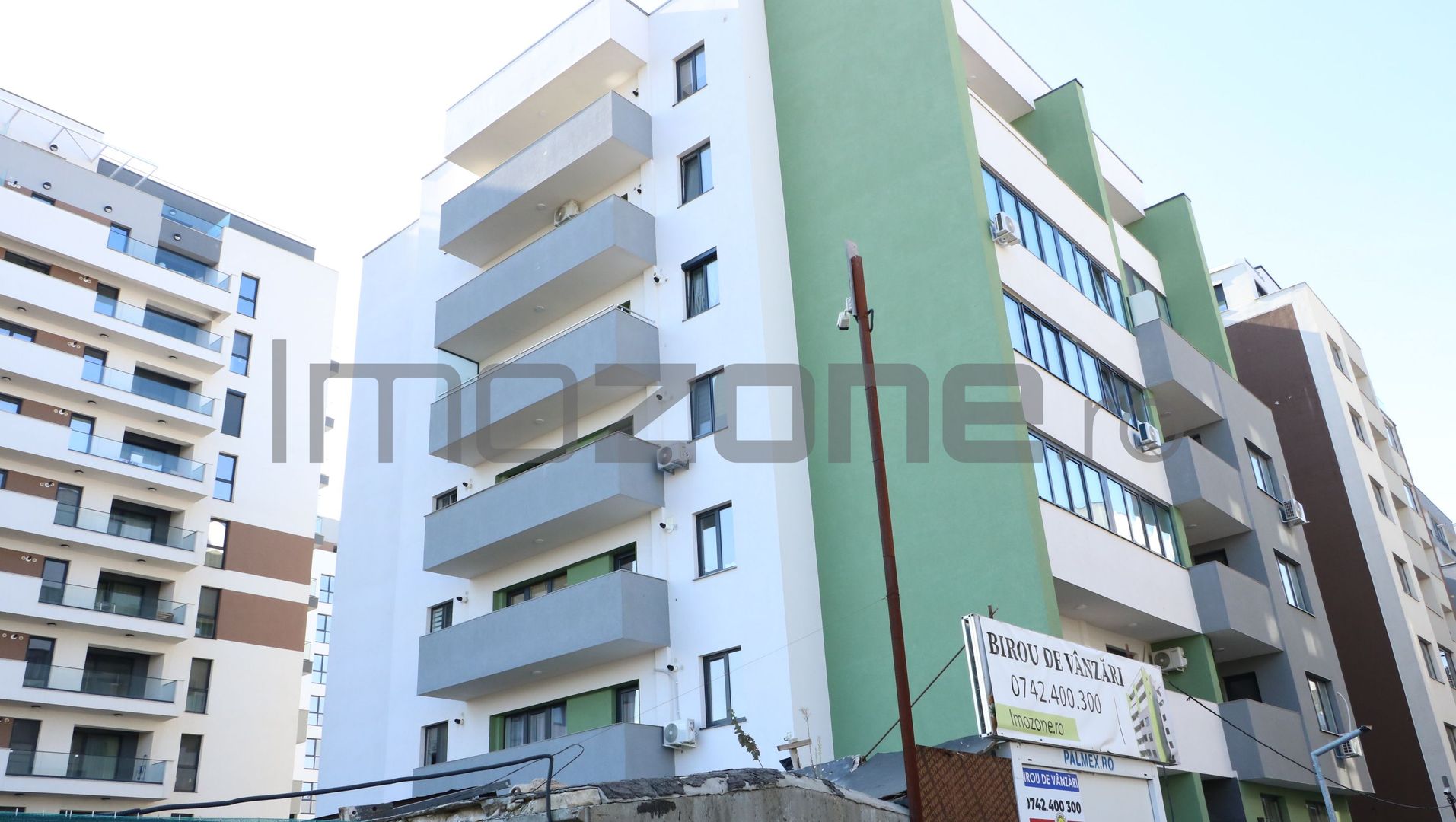 3 CAMERE LA PARTER CU CURTE PROPRIE DE 57MP,  2 BAI, POZITIE PE SUD, COMISION 0% - Poză 1