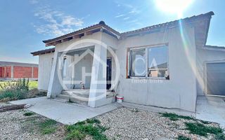 Casa de vânzare cu 4 camere in Santandrei, Bihor - Poză 1