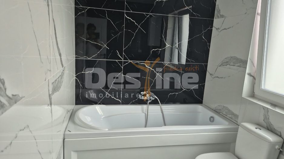 Apartament cu doua camere in bloc nou zona Pietricica. - Poză 11