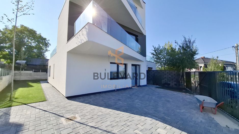 Casa tip duplex, curte libera 200 mp, in cartier Europa! - Poză 4
