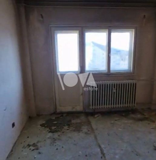 De vânzare: ap. 4 camere decomandat - necesită renovare - Tineretului - Poză 3