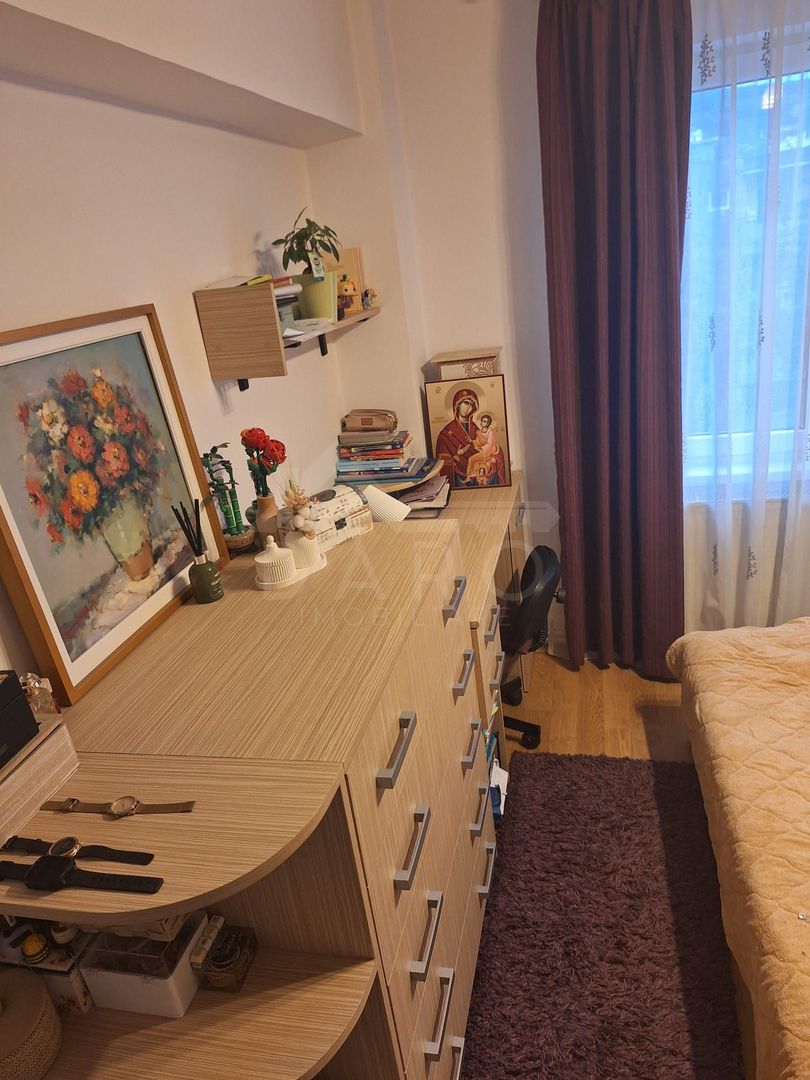 De vânzare apartament cu 3 camere-- 119. 500 EUR - Poză 5