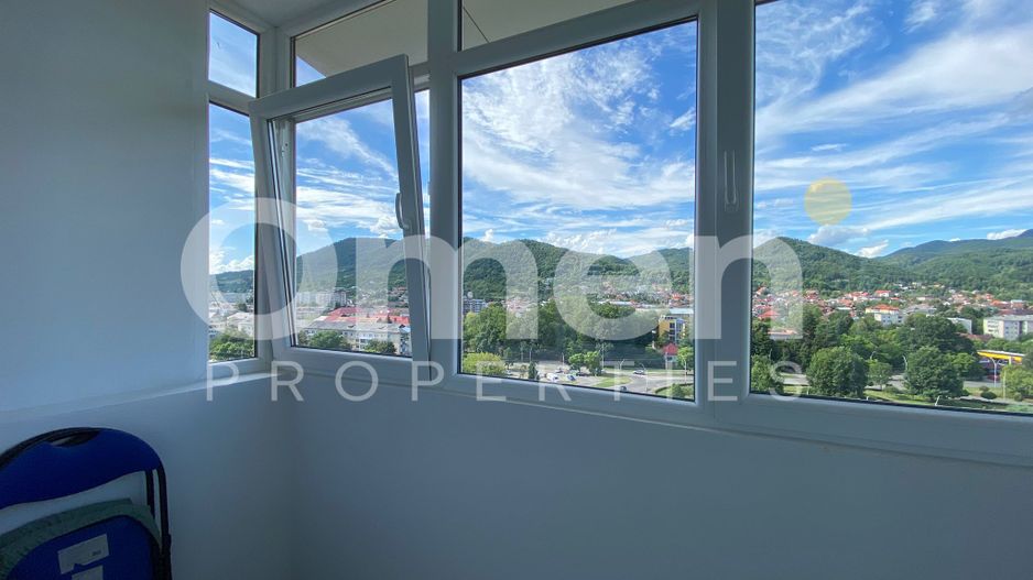 Apartament cu 2 camere, cu view superb, situat central - Poză 10