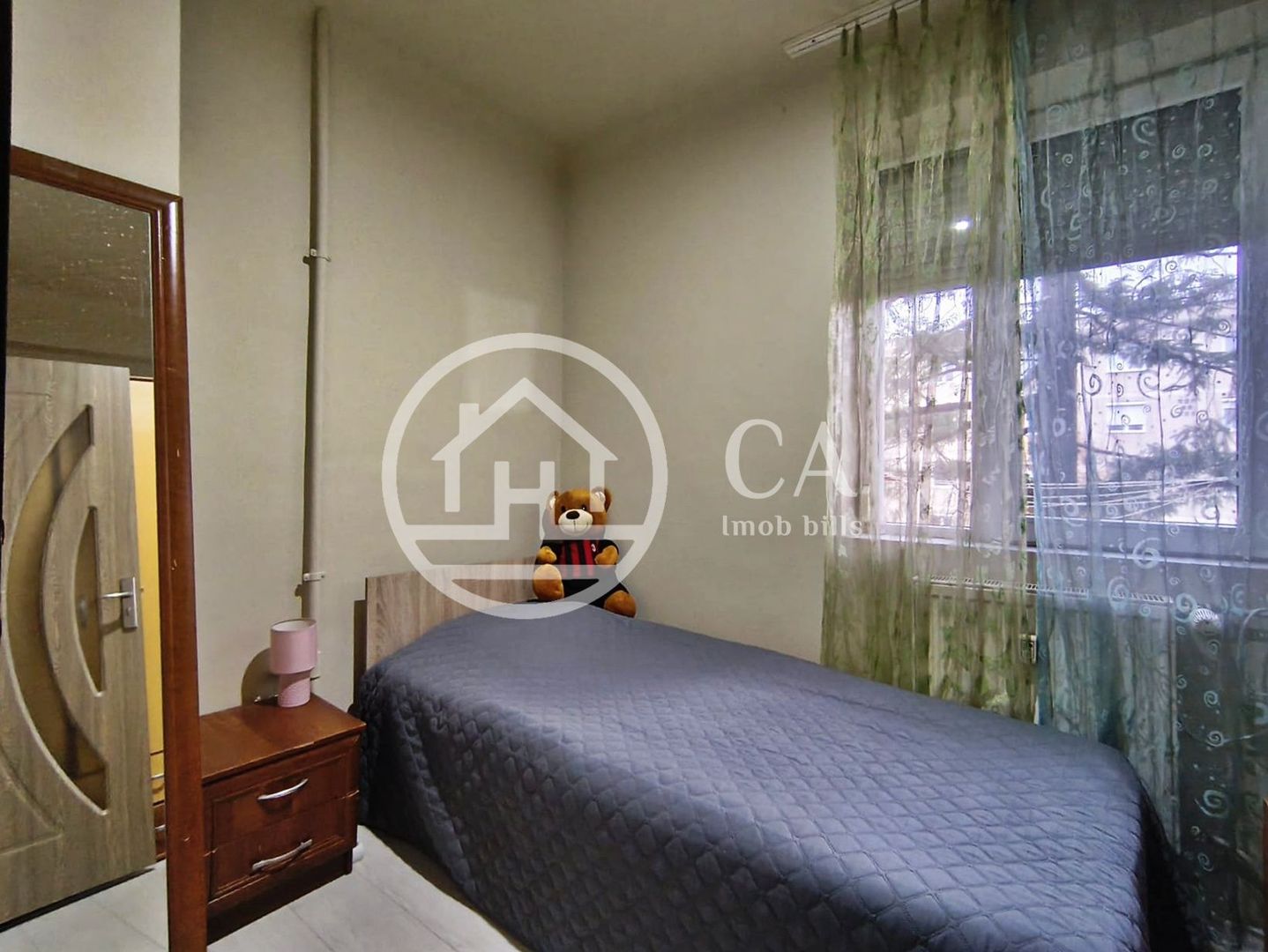 Apartament de inchiriat cu 3 camere in zona Ultracentrala, Oradea - Poză 11