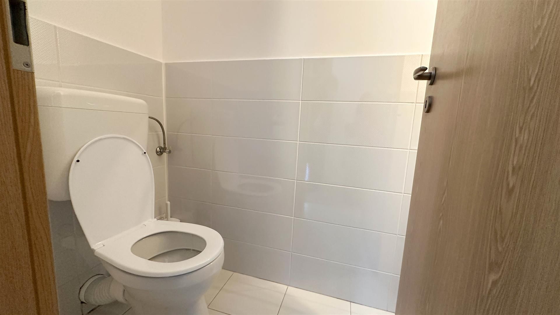 Apartament 3 camere | curte proprie | Loc parcare privat | Tractorul - Poză 9