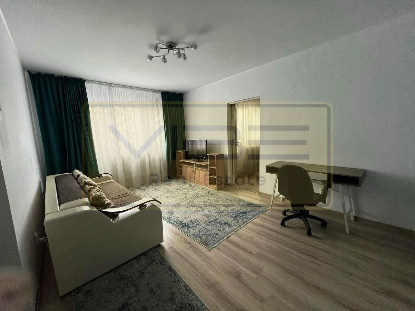 Apartament 2 camere Podu Ros 10 min Centru - Poză 7