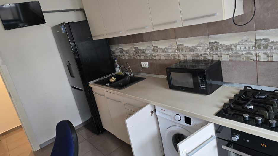 Apartament moder 3 camere +loc de parcare, zona Bragadiru - Poză 11