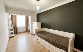 Comision 0, Apartament 3 Camere, Renovat, Etaj 4 din 5, Zona Bucovinei - Poză 2