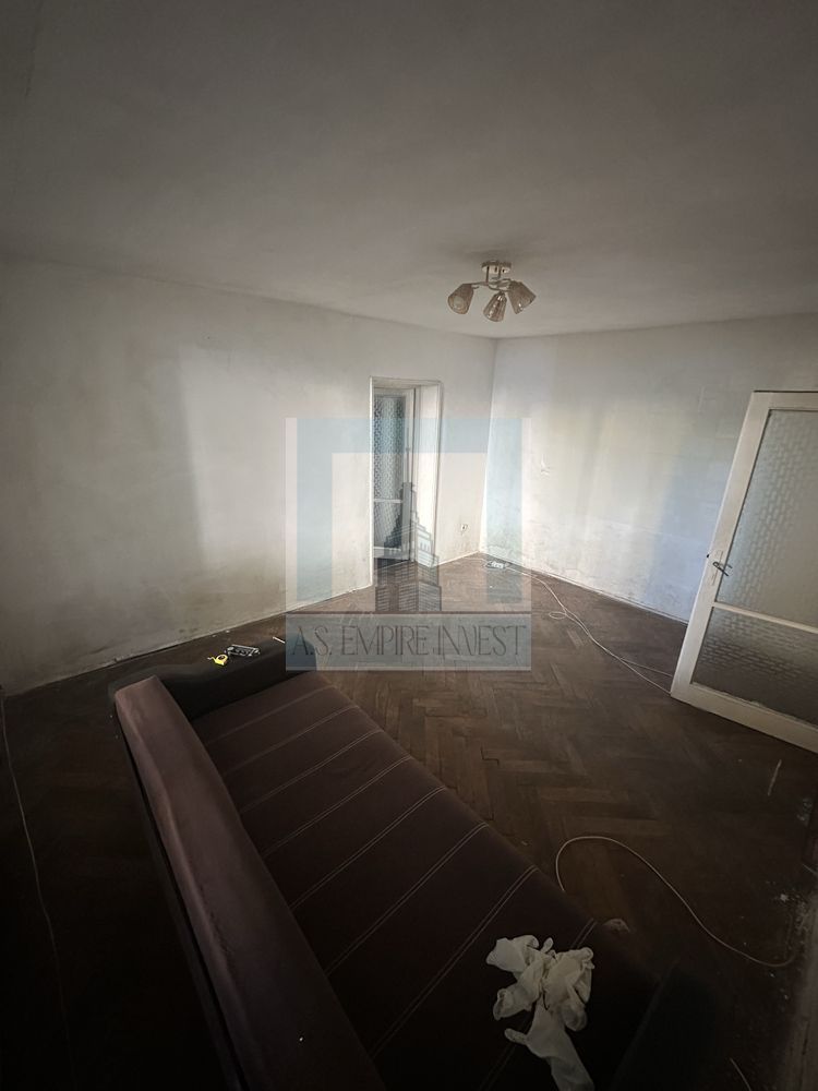 Apartament 3 camere  Tractorul - Poză 2
