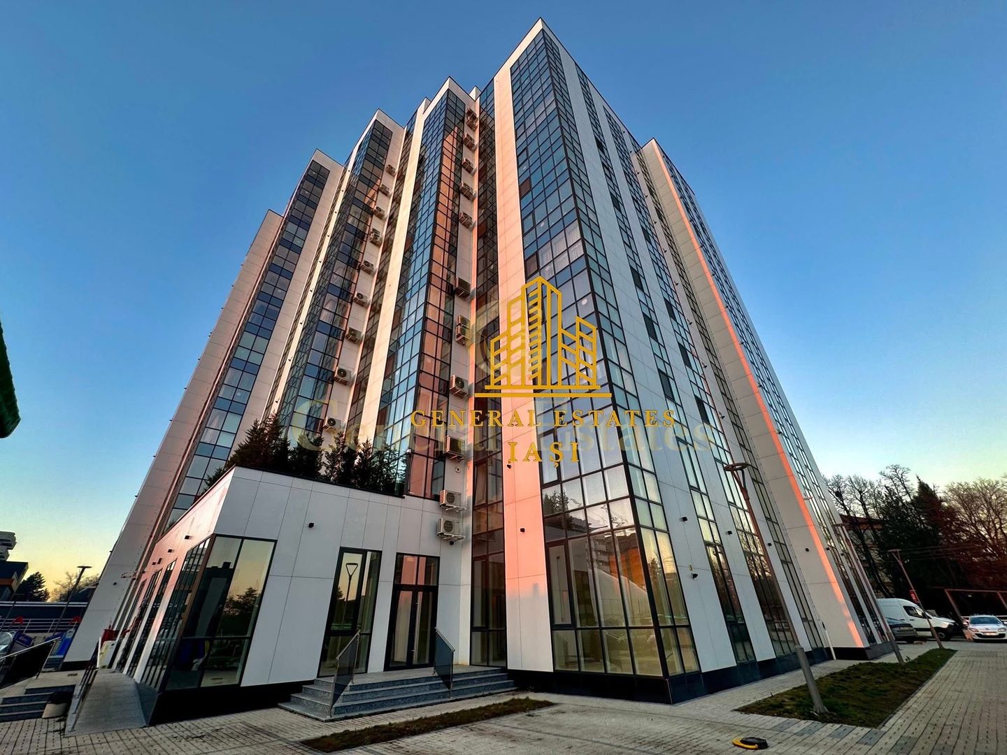 Vânzare Birou Exclusivist în Copou – Lux, Profit Imediat & Prestigiu - Poză 1