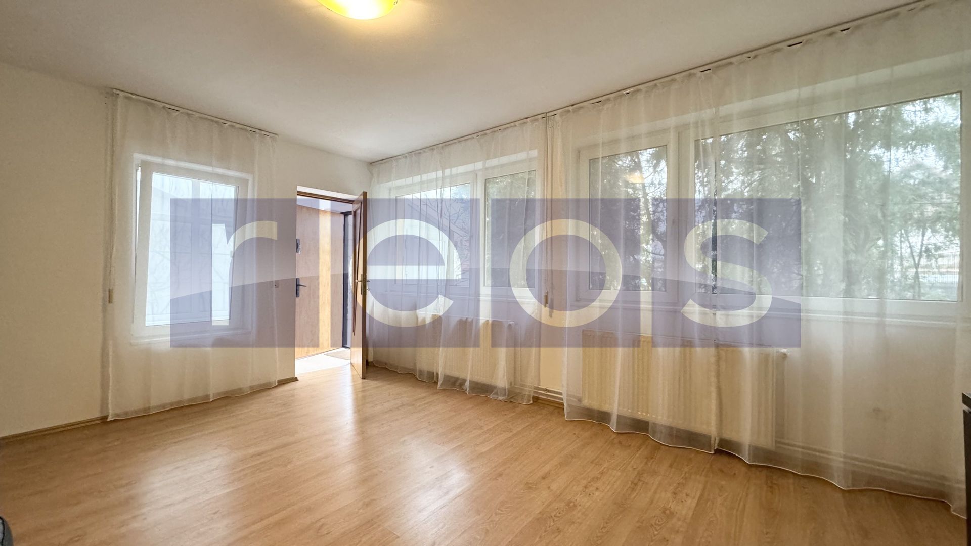 VANZARE CASA SPATIOASA SI LUMINOASA | ZONA CRANGASI / GIULESTI | TEREN 300 MP - Poză 3