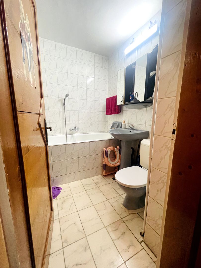 Apartament cu 3 camere – Zona Nufărul, Oradea - Poză 7