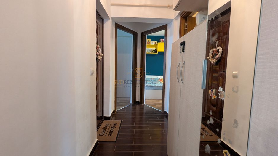 3 cam, 84mp, terasa sticla, curte 69mp, 2 parcari, boxa |Drumul Fermei - Poză 15