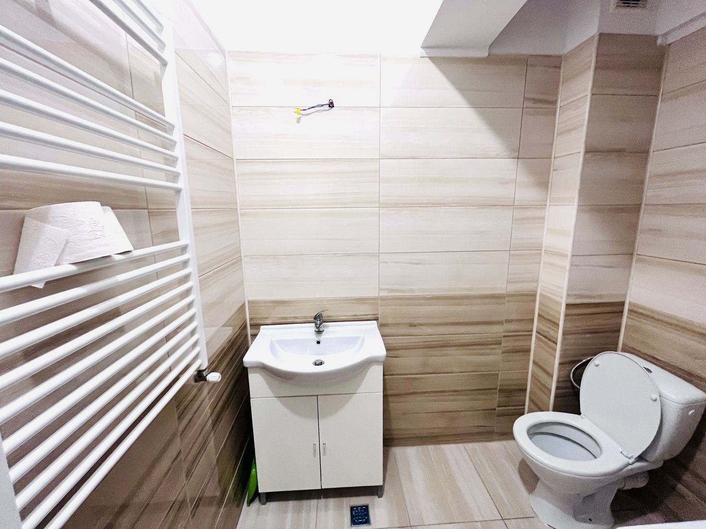 APARTAMENT 2 CAMERE DECOMANDAT BLOC NOU DEZROBIRII - Poză 7