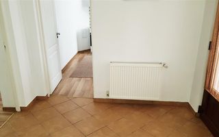 Apartament la casa, 2 camere, 80 mp utili, Centru, zona ANAF - Poză 12