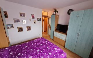 Apartament 3 camere, Decomandat, 69 mp, Zona Cetate - Poză 10