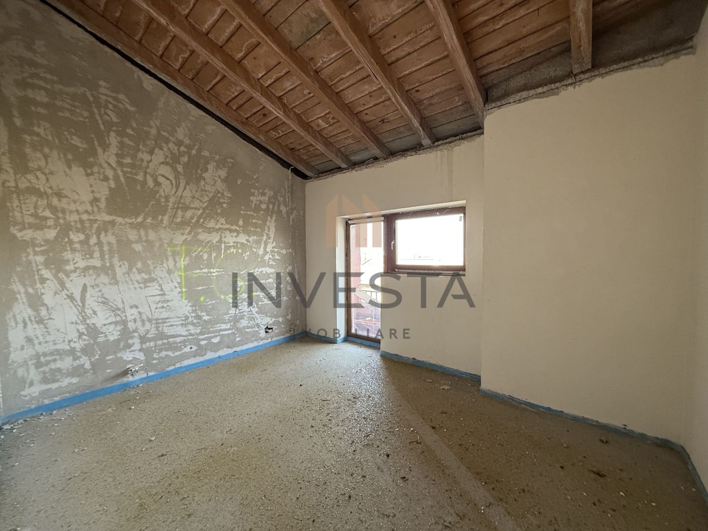 Duplex  cu suprafata utila generosa, pe o strada linistita! - Poză 15