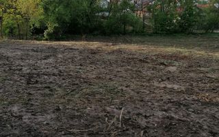 Teren Intravilan 2200 mp, zona Izvoarelor, pret 40/mp - Poză 1