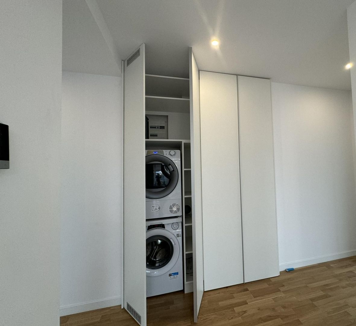 Casă modernă || 6 camere || Complex Zambilelor || Voluntari - Poză 11