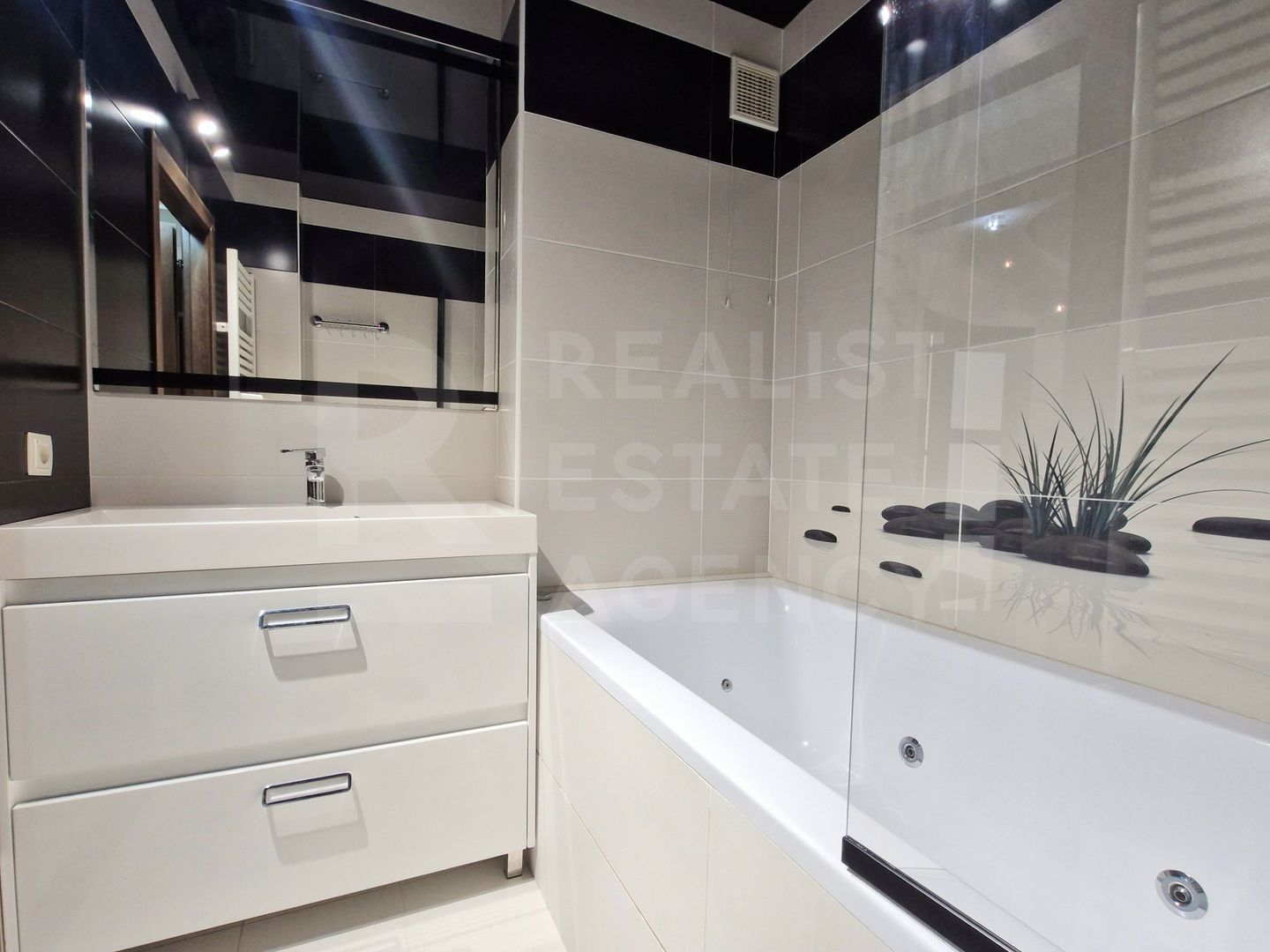 Chirie, apartament, 2 camere, str. Alba Iulia, Buiucani - Poză 11