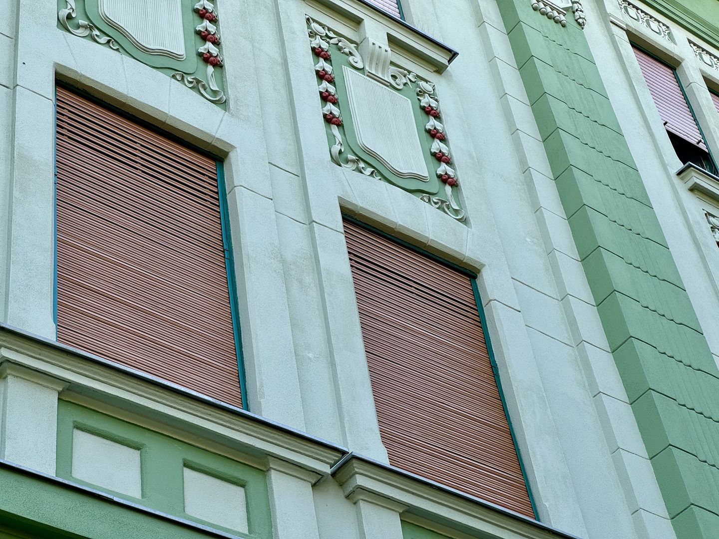 Apartament in clădire istorică P-ta Plevnei cu vedere parc - Poză 37