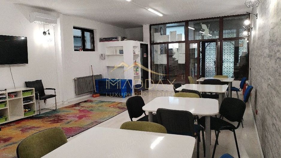 Vila cu 5 camere *276mp* // Zona Rahova - Poză 1