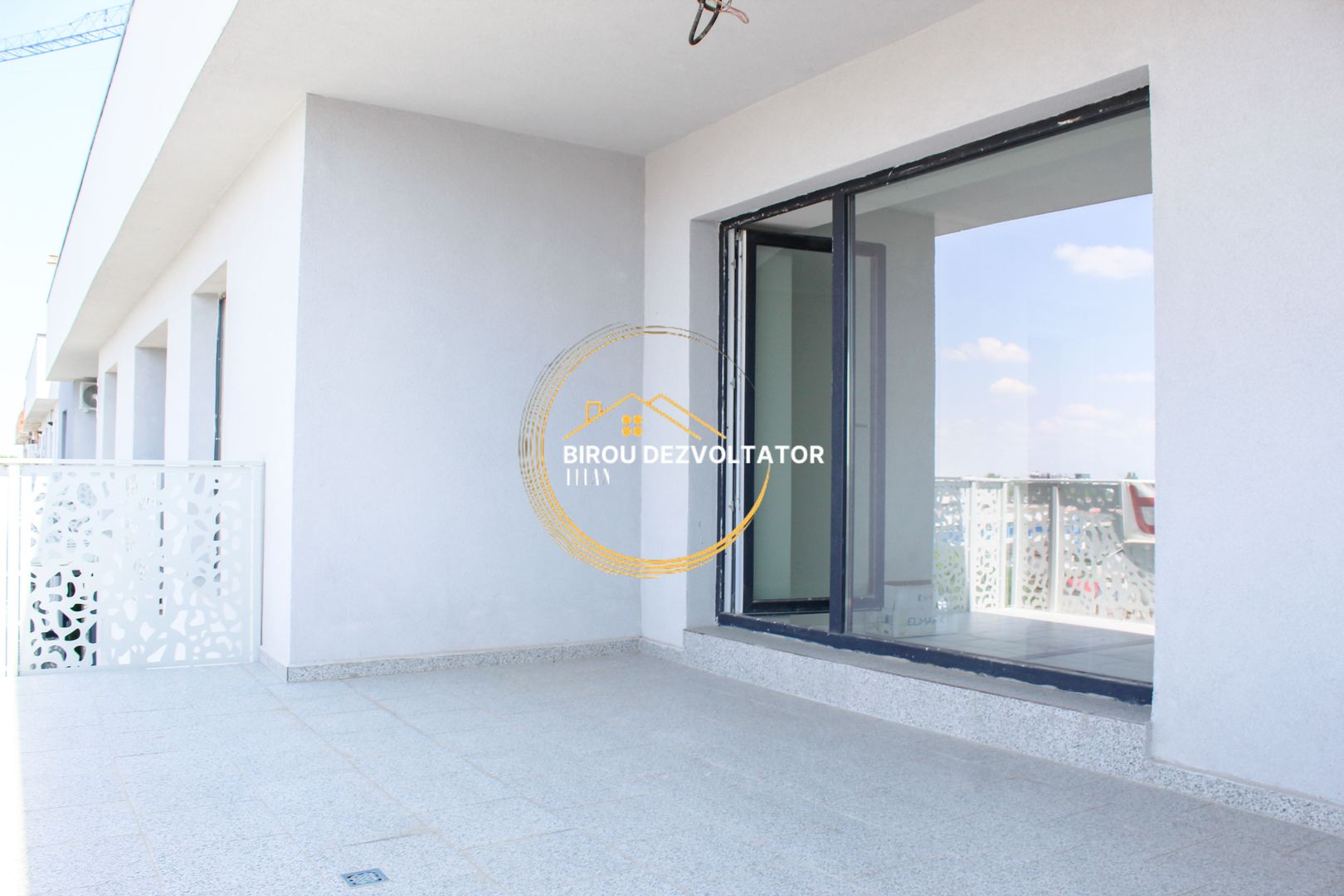 Decomandat mare Zona verde FINALIZAT Auchan titan Ansamblu premium - Poză 3