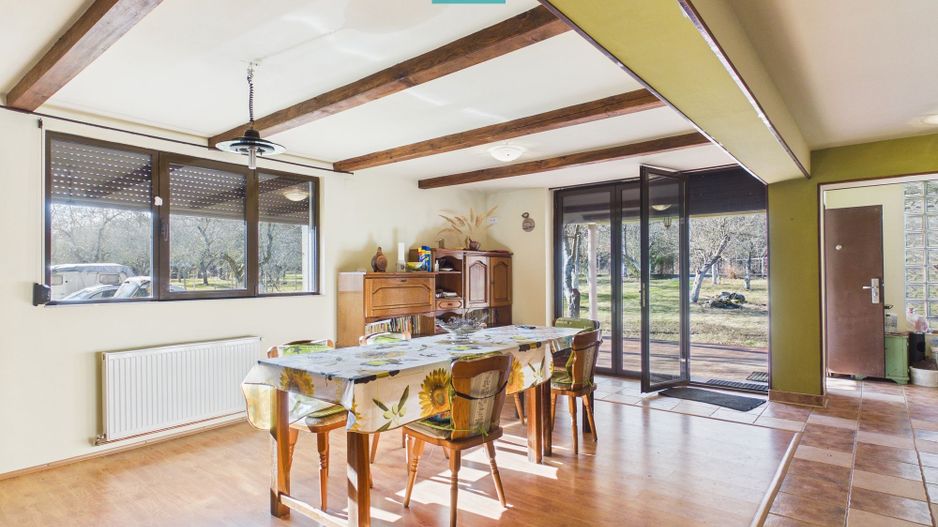 Cabană deosebită cu 4 camere în Căsoaia - Poză 4